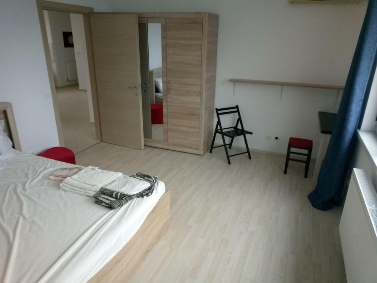 Appartamento Sara Sea View Olimp Esterno foto